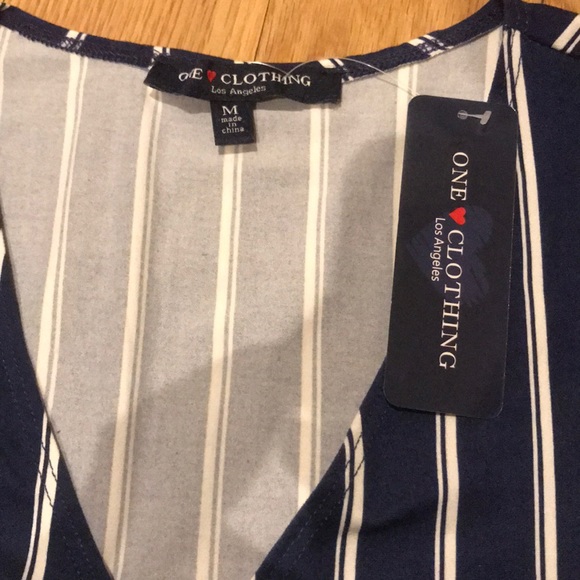 NWT Stripe Side Tie V Neck Crop Top - Picture 5 of 5